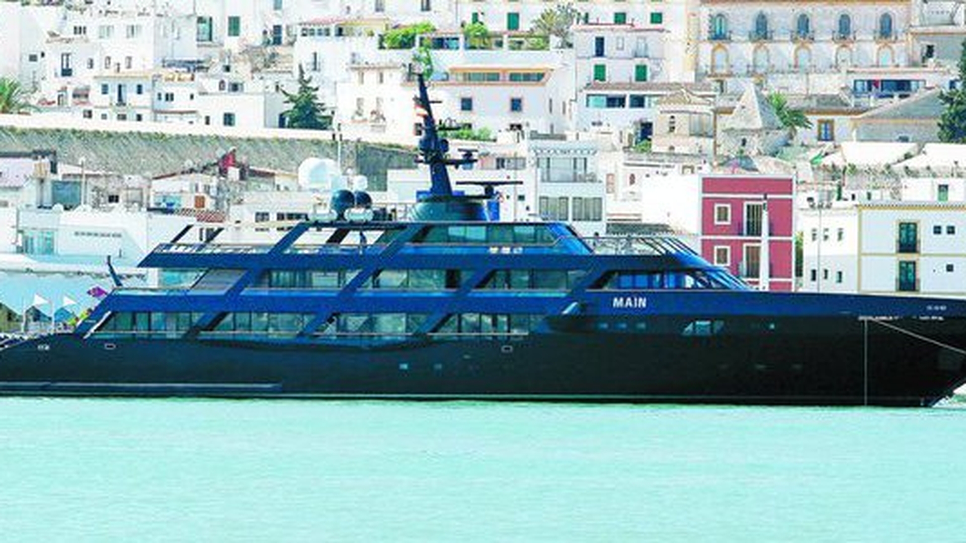 Si-a luat iaht de 40 de milioane de euro