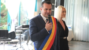 Mită de la soacră, episodul 2. Cătălin Cherecheș își amenință nevasta cu divorțul: „La ora 12 a fost la mormântul părinților mei”. Soacra a fost reținută pentru 24 de ore