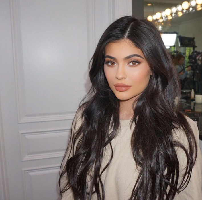 Kylie Jenner, transformare uluitoare! Vedeta și-a scos acidul hialuronic din buze
