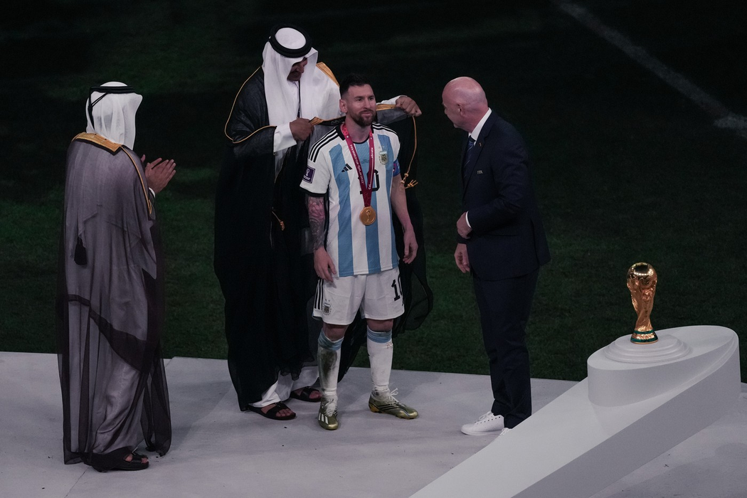 Infantino încasa din  două părți, sursa-profimedia.ro
