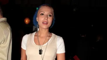 S-a rupt de prieteni!