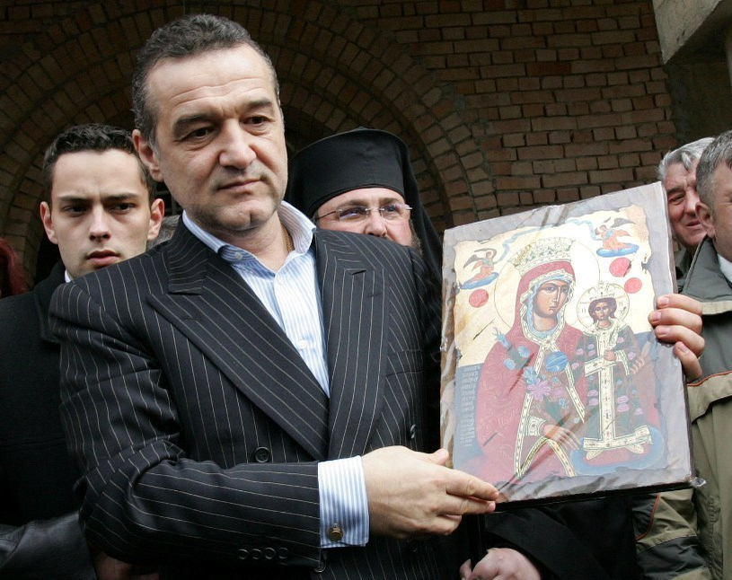 Gigi Becali, donaţie uriaşă la Muntele Athos! Suma i-a uluit pe călugări