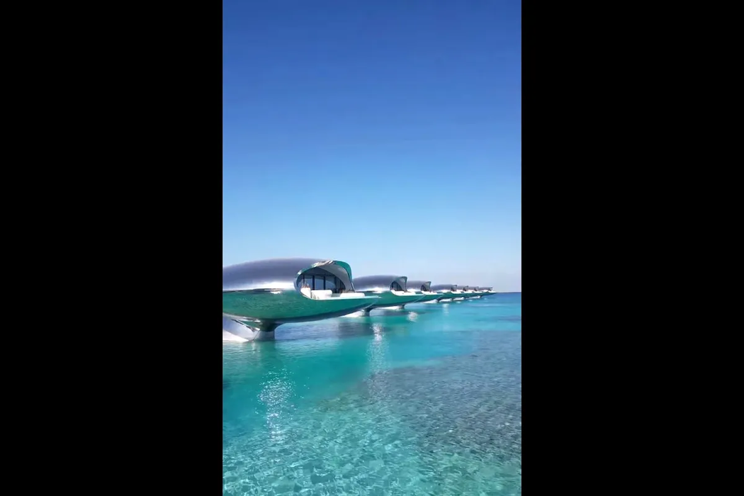 Problemă majoră pentru Vlăduța Lupău, în vacanța mega-luxoasă. Ce greșeală a făcut, iar fiul ei a suferit