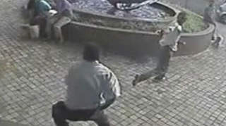 VIDEO Paznic impuscat in cap de un hot care a jefuit un supermarket