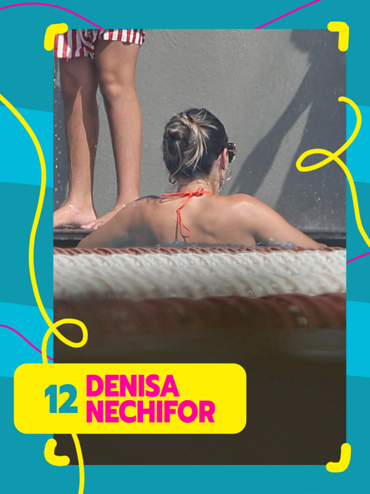 Iuliana Luciu, Delia sau Bianca Drăguşanu, fotografiate în cele mai criminale poziţii. Atenţie, intră în acţiune TOP 30 vedete care şi-au arătat “talentele” la piscină