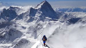 FOTO. IMPRESIONANT! Everestul si-a pastrat ca suvenir cadavrele alpinistilor care si-au pierdut viata pe platoul lumii!
