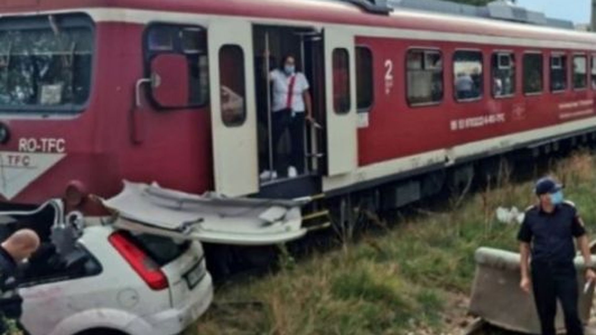 Care este stare soției lui Tavy Puștiu? În urma impactului a fost transportată de urgență la spital. „Rugați-vă pentru ea….”