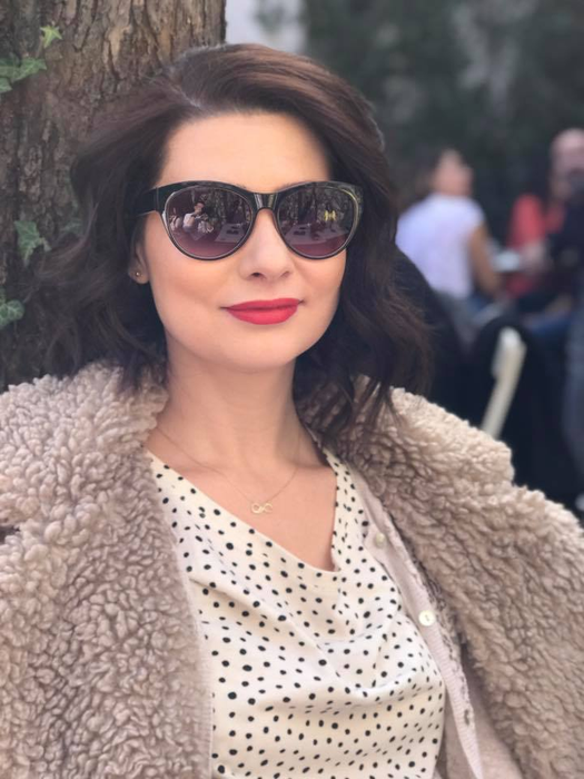 Mihaela Călin s-a căsătorit! Imagini cu prezentatoarea TV de la cununia civilă