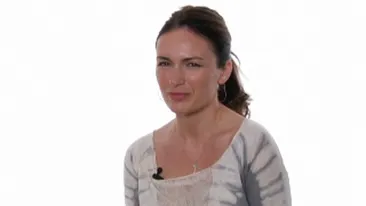 Maria Marinescu este pasionata de shoppingul online