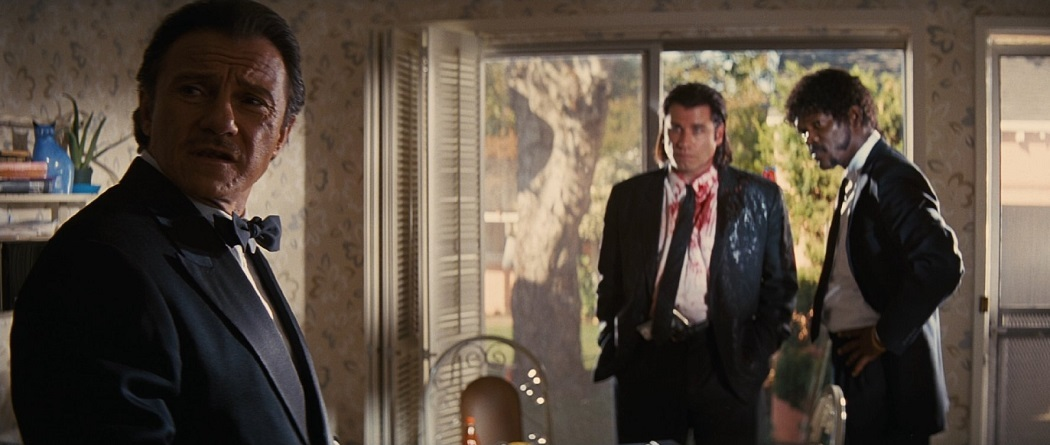Harvey Keitel, alături de John Travolta şi Samuel L. Jackson, în "Pulp fiction"