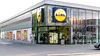 Lidl a concediat un angajat pentru că a băut o sticlă de apă care costă un leu. Acesta lucra la casa de marcat în Marea Britanie