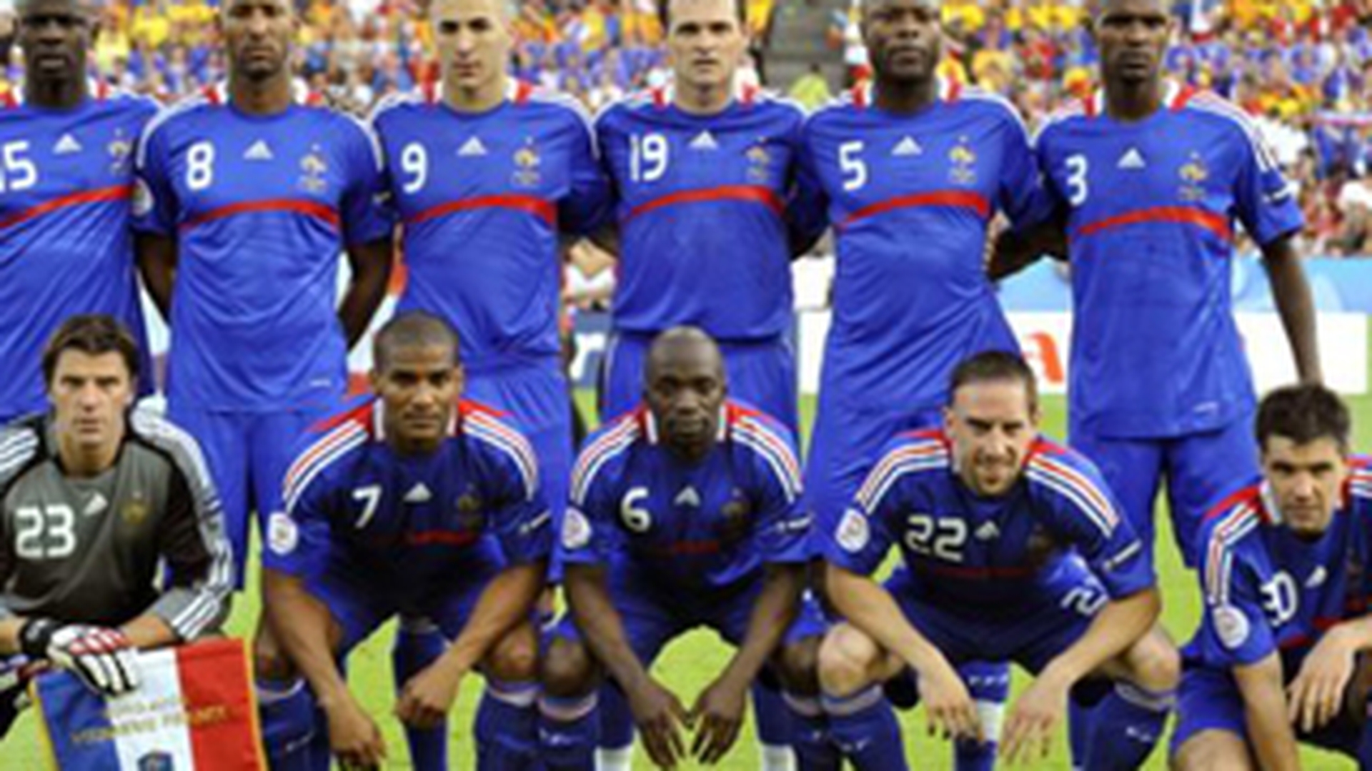 Gigi Becali da de pamant cu francezii! "Sa nu ne mai faca tigani! Ai nostri sunt mai albi decat ai lor!"