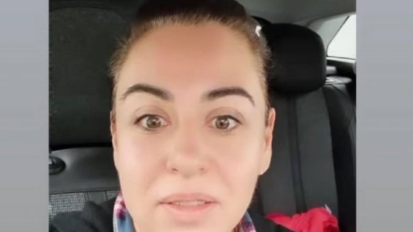 Oana Roman, înjurată ca la ușa cortului într-o benzinărie! Vedeta a filmat tot: ”Mă înjură de mamă, de familie....”