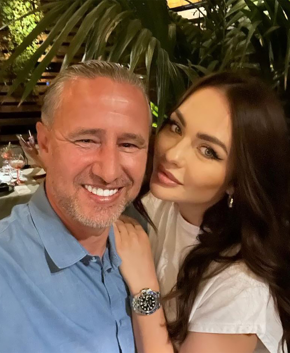 Laurențiu Reghecampf și Corina Caciuc au o relație de vis (Foto: Instagram)
