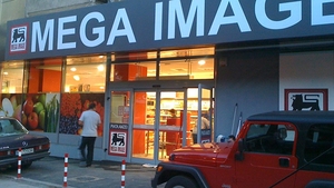 Incendiu la un Mega Image din Bucuresti! Pagubele sunt considerabile! Vezi unde s-a produs