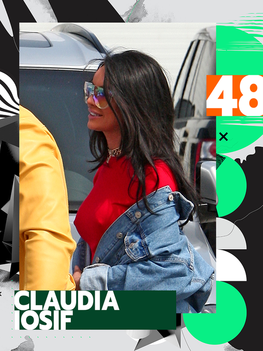 Top 50 dive cu “butonașii” la înaintare. Cine “înțeapă” mai puternic dintre Bianca Drăgușanu, Antonia sau Delia?