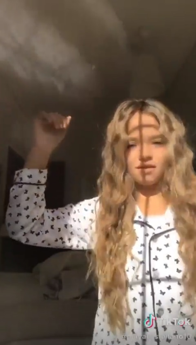 Maya Castellano, Regina TikTok-ului! Imagini de senzație cu frumoasa adolescentă și reacția Antoniei când își vede fata cântând