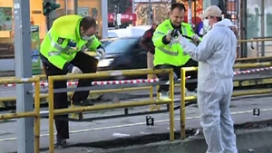 Bărbatul care a înjunghiat un poliţist, în zona Crângaşi din Capitală, a fost prins