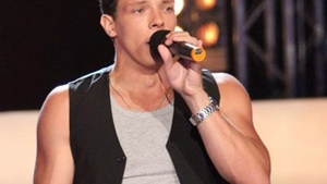 Vrea sa fie "Vocea Romaniei"! Este fanul Innei, dar canta piesele lui Tom Jones!