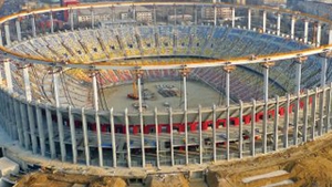 National Arena face prima victima! Un muncitor a ajuns la spital dupa ce a cazut intr-un canal!