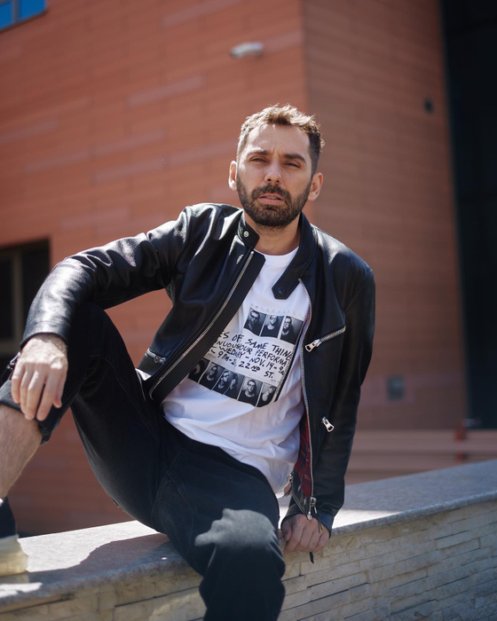Adonis Enache: "Nu vreau să fac plângere nimănui, doar am vrut să spun cum se comportă niște oameni cu alți oameni care vor să cumpere!"