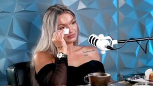 Ella Vișan primește lovitură după lovitură de când a fost dată afară de la Antena Stars! Ce a pățit fosta concurentă de la Insula Iubirii
