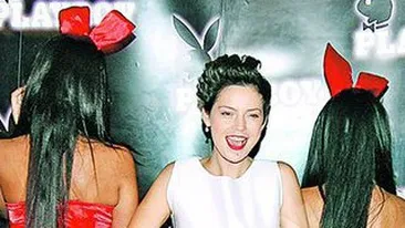 Maria Dinulescu, show cu iepurasi! A pipait doua femei pe fund