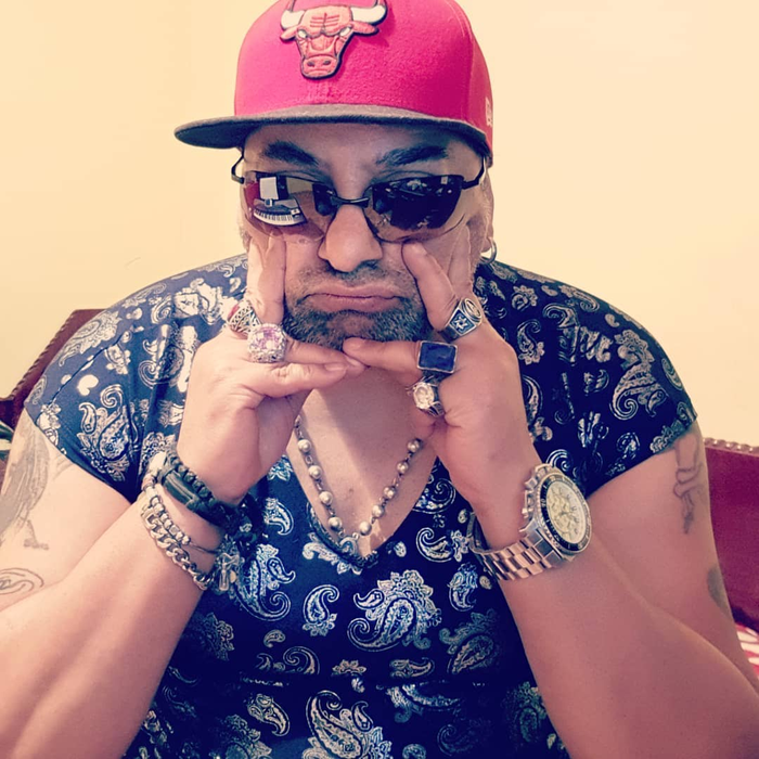 Cât de mult s-a schimbat Romeo Fantastik! Supranumit Regele Sexului, manelistul are aceleași apariții excentrice