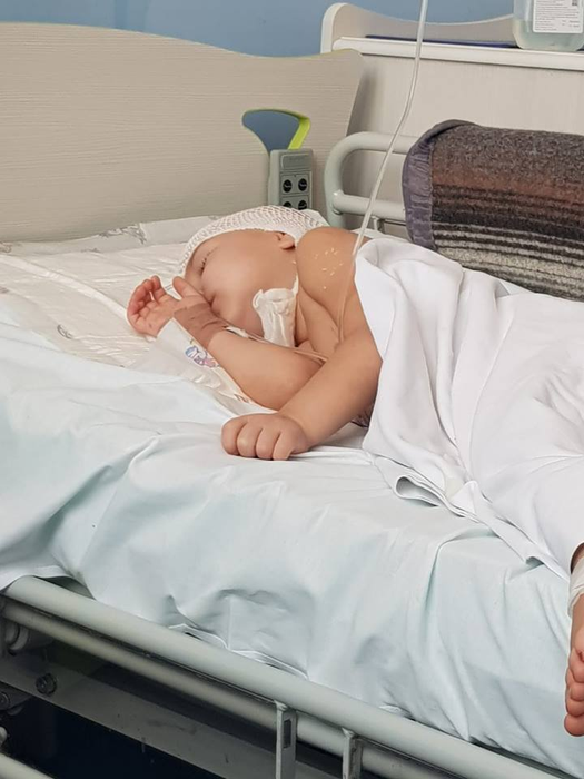 Victor Slav, apel emoționant pentru salvarea Anastasiei, o fetiță de 3 ani care se luptă cu cancerul! “I-a acoperit toată emisfera stângă a creierului”