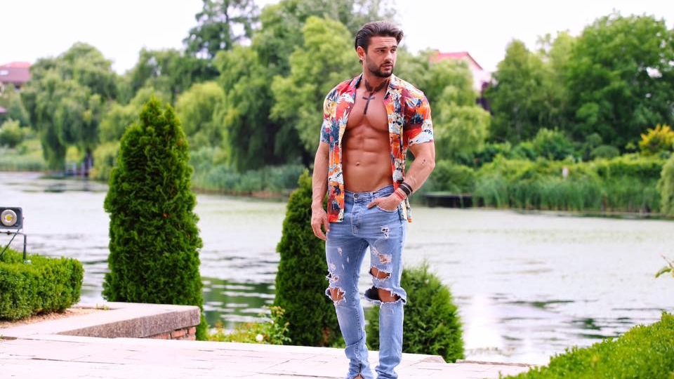 Dorian Popa, într-un mare scandal! A ajuns la Protecția Copilului, după o scenă cu o fetiță dansând lasciv! Reacția vedetei