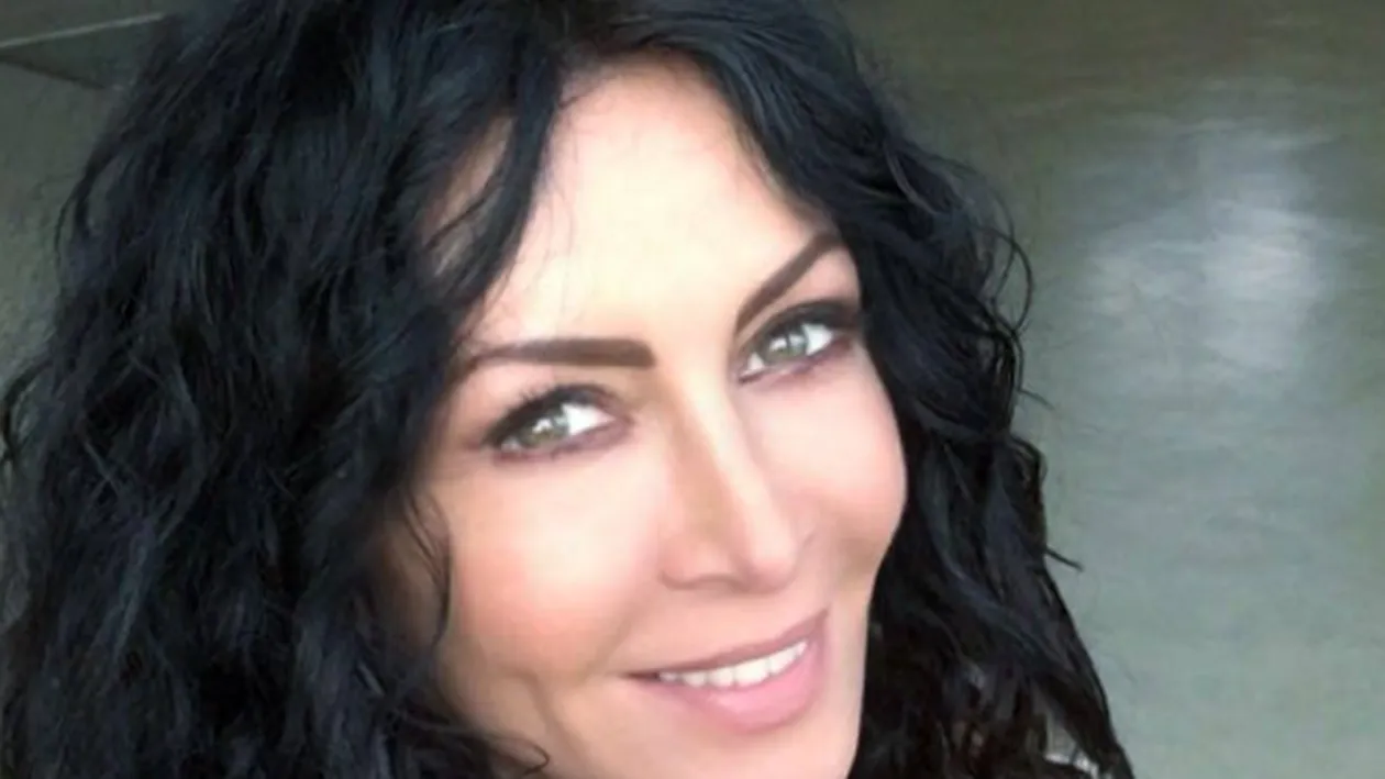 Mihaela Rădulescu, pusă la zid! Jurata de la Românii au Talent este acuzată că nu ştie să scrie 