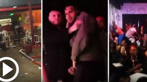 5 oameni au fost impuscati in timpul unui concert sustinut de Chris Brown! Totul a fost filmat