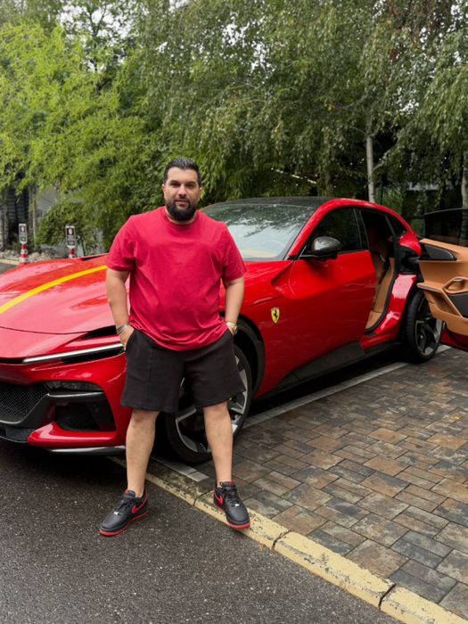 Tzancă Uraganu’ și-a cumpărat un Ferrari Purosangue! Cum arată bijuteria pe patru roți