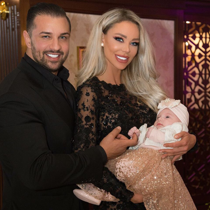 Bianca Drăgușanu l-a primit înapoi în brațele ei învinețite! Câți euro l-a costat împăcarea pe Alex Bodi