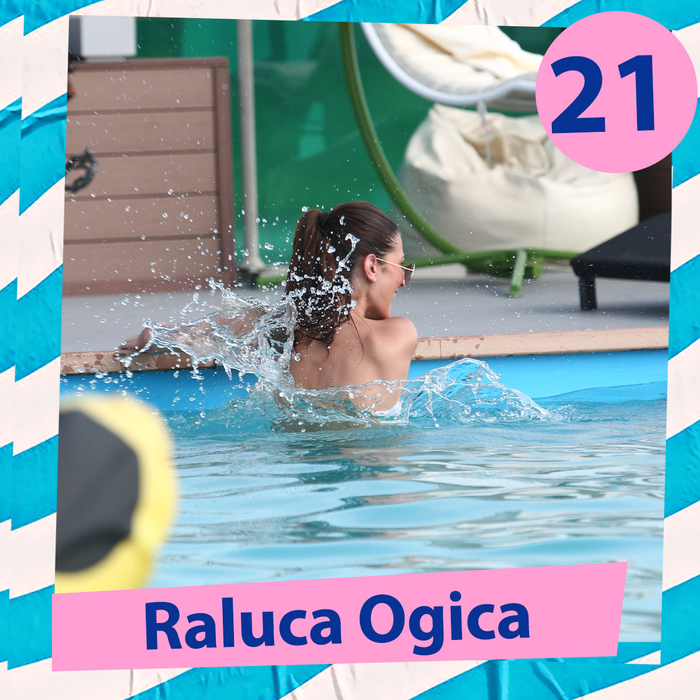 Top 30 vedete care se hârjonesc în apă în cele mai sexy poziții. Ce locuri ocupă Ramona Olaru, Antonia ori Gina Pistol între “Reginele Splash-urilor”