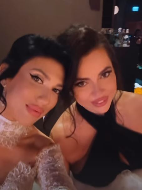 Daliana Răducan alături de Eliza Kazan, nașa ei de cununie/ sursă foto: Instagram