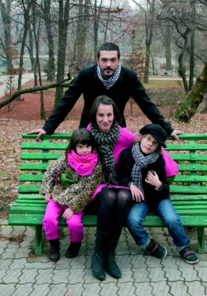 Adi Despot, alături de soție și copii