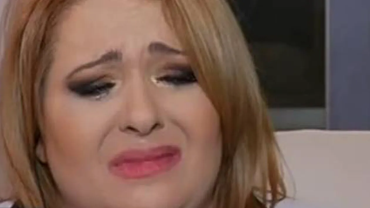 Viorica ar innebuni daca ar vedea imaginile astea cu Fulgi! A fost filmat cu berea in mana si camasa descheiata!