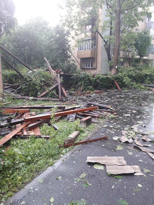 Potop în România! Imagini apocaliptice în marile orașe din țara noastră, în urma haosului meteorologic