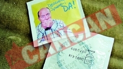 Prezervative cu chipul lui Basescu: "Descarca-te!"
