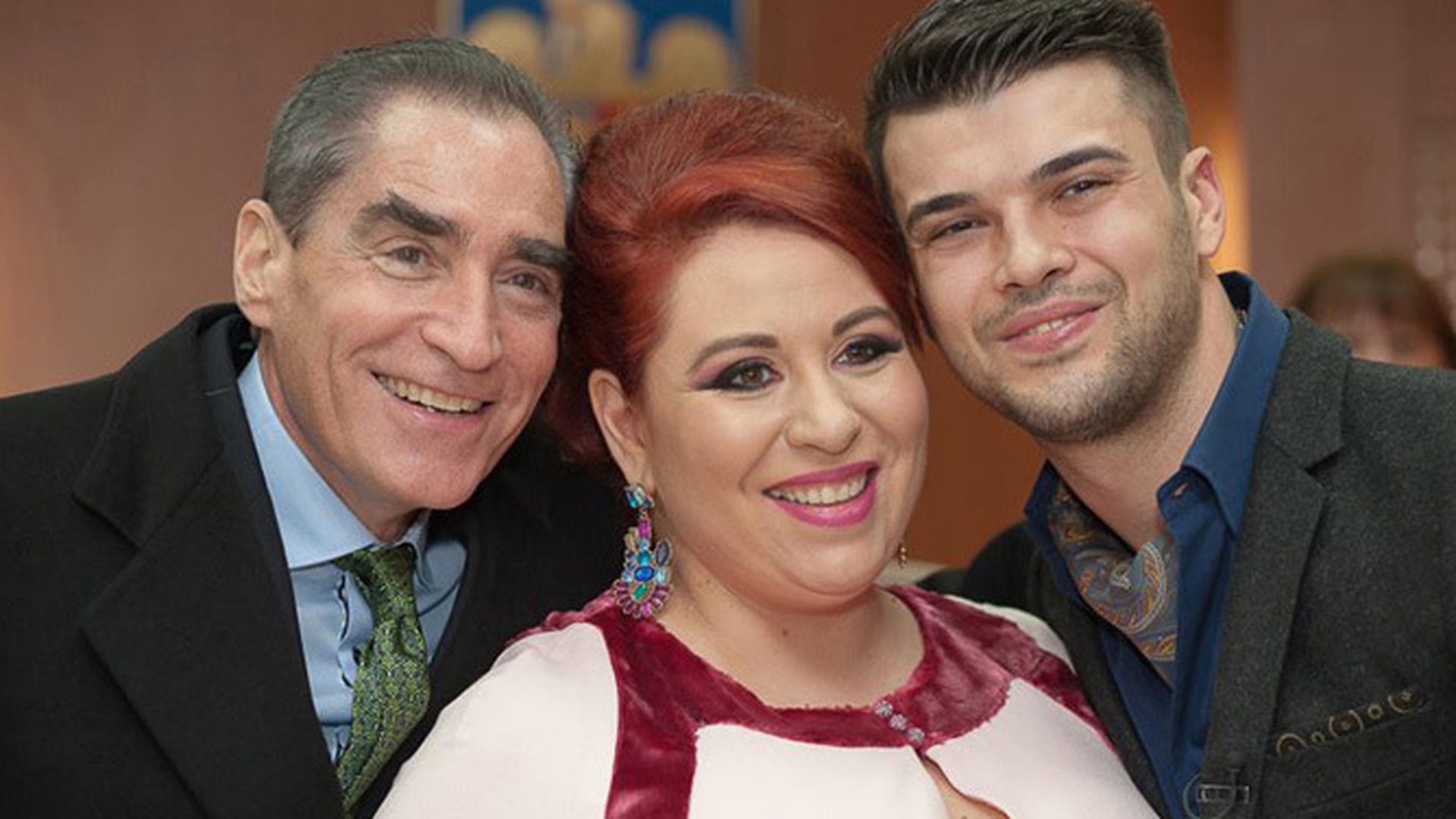 Prima reacţie a Oanei Roman după ce tatăl ei a ajuns pe mâna procurorilor!