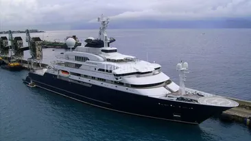 Fabuloasa avere a lui Abramovich: detine cel mai mare yacht din lume si are propriul sau Boeing 767!