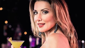 Cum s-a îmbrăcat iubita lui MIRCEA BADEA la un eveniment caritabil! Toate privirile erau aţintite asupra ei