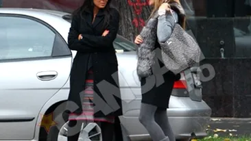 Oana Niculescu Mizil, intalnire in fata restaurantului