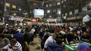 Record national absolut in Main Eventul winmasters Poker Open