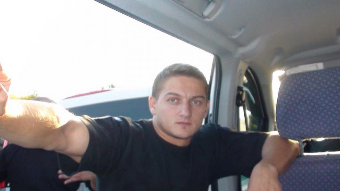 Ciprian Sfichi, fost luptător SAS atacat cu o sabie de un interlop, are nevoie urgentă de ajutor: ”Și-a făcut datoria cu onoare și sacrificiu”