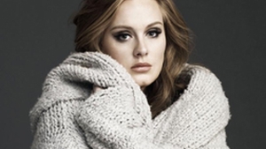 Adele se recupereaza dupa operatie: "Interventia a fost un succes si acum doar ma relaxez pana voi primi OK-ul din partea doctorilor"