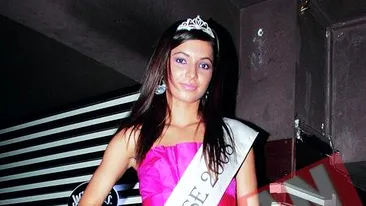Ea este Miss ASE 2008