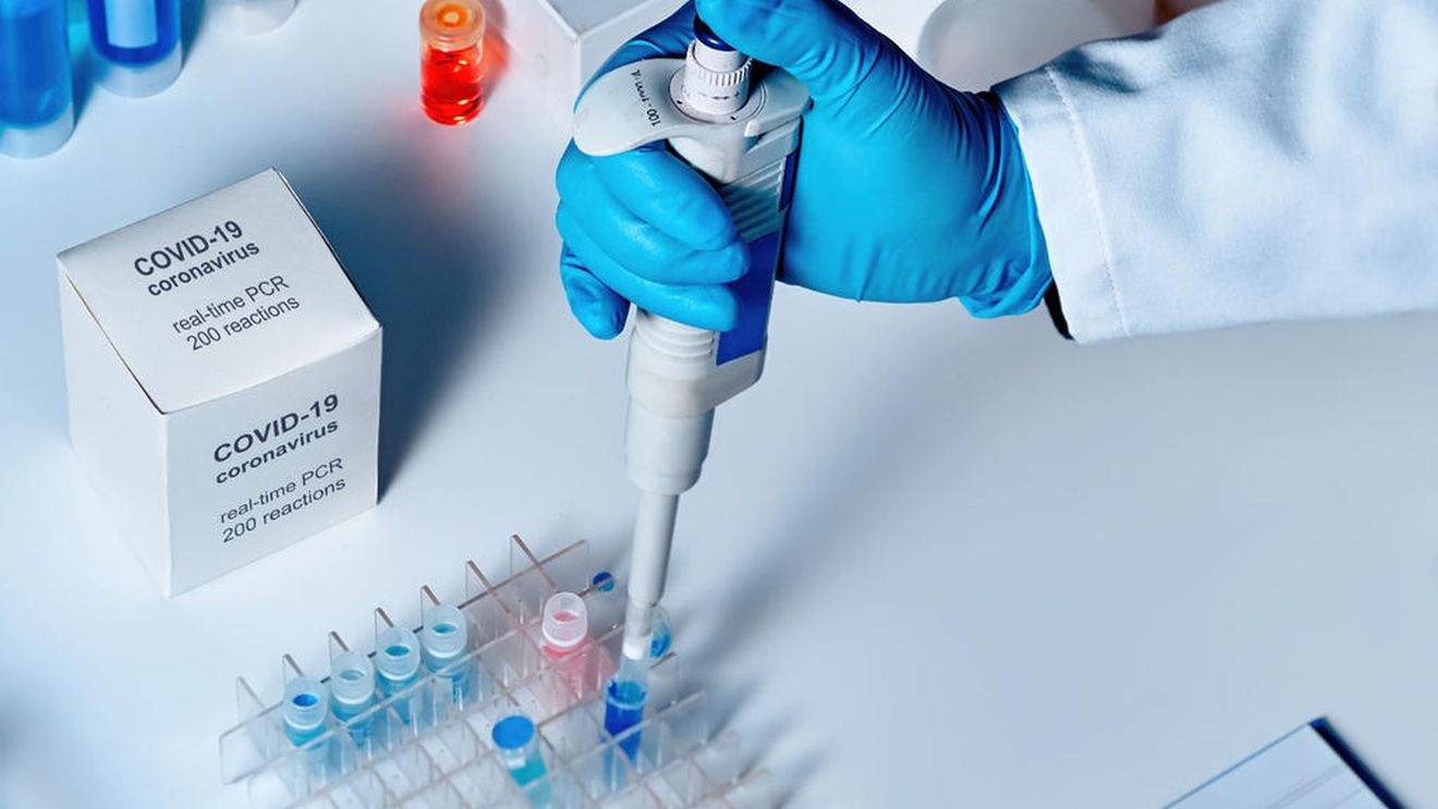 Noi detalii despre variantele Omicron BA 4 și BA 5. Valul 6 va cuprinde Europa în curând