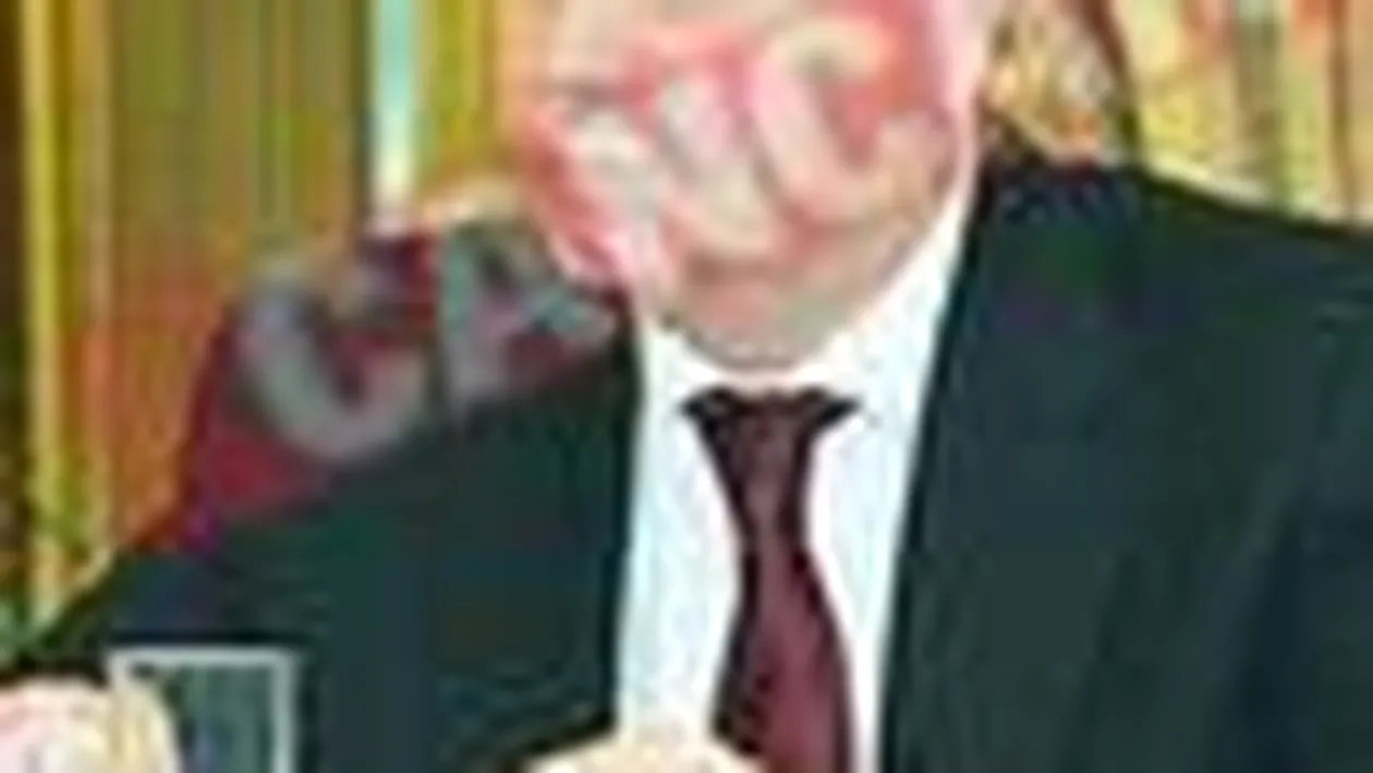 Dinu Gheorghe il fitileste pe Buga